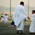 SYARAT WAJIB DAN SAH HAJI    Syarat Wajib Haji  Islam Baligh. Anak yang belum dewasa tidak wajib menunaikan ibadah haji Berakal Merdeka Mampu Yang di maksud mampu (istitha’ah) adalah meliputi 6 hal, yaitu :  Memiliki ongkos untuk pergi ke mekkah dan kembali, yang sering disebut dengan ONH (Ongkos Naik Haji) Ada kendaraan, baik milik pribadi maupun pemerintah/swasta. Syarat ini bagi orang yang tinggalnya jauh dari mekkah Aman selama dalam perjalanan, baik pergi maupun pulangnya Khusus bagi wanita harus mempunyai mahram, atau dengan suaminya atau dengan wanita lain yang dipercayainya. Sehat jasmani dan rohani Memilki pengetahuan tentang peraturan dan hukum haji Syarat Sah Haji  Islam Baligh. Orang yang belum baligh ibadah hajinya tidak sah Berakal merdeka Demikian artikel tentang SYARAT WAJIB DAN SAH HAJI,